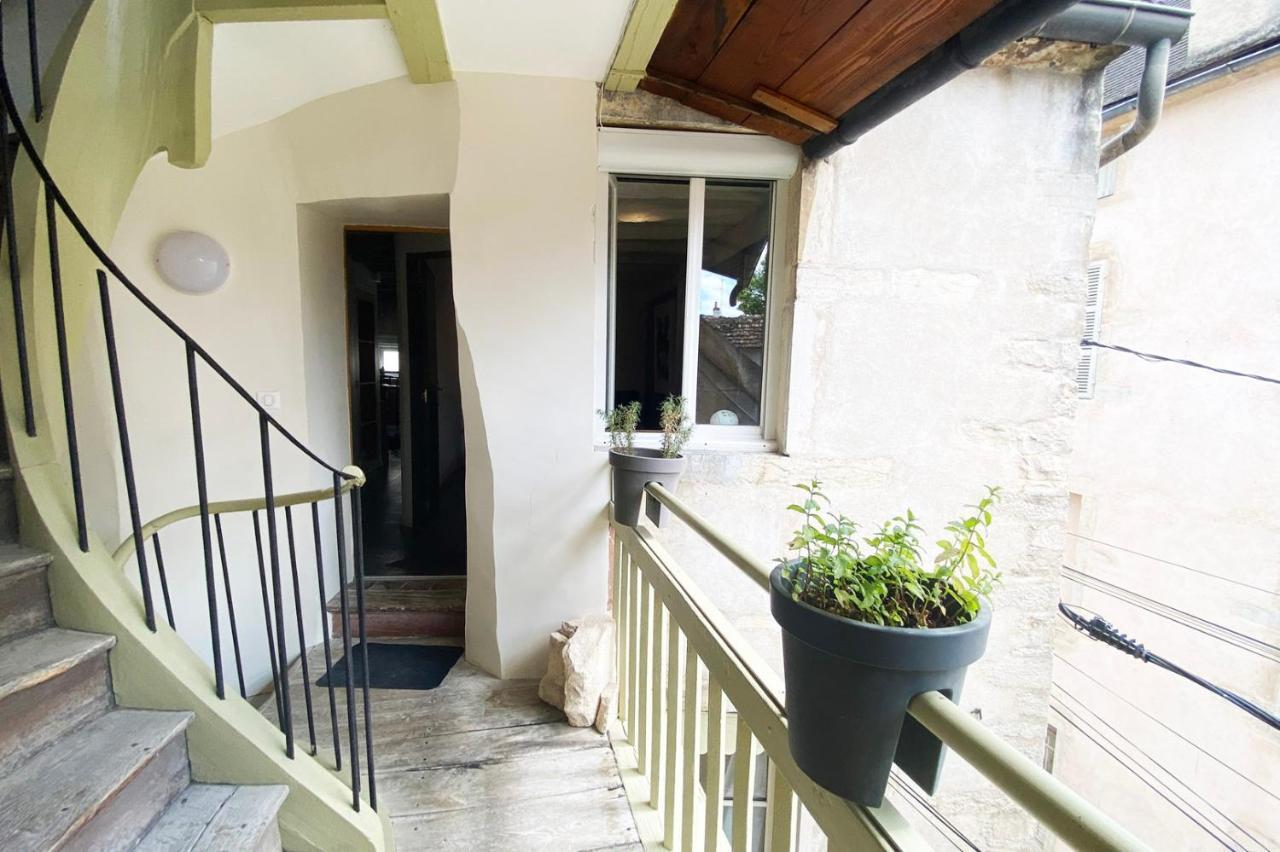 Wood Stone And Wine Apartment Beaune  Exterior photo